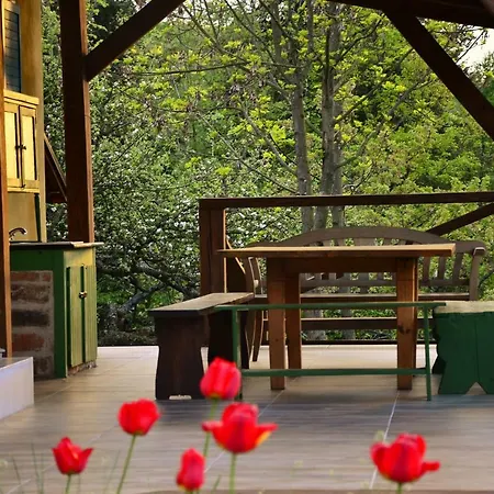 Casa vacanze Nebo Nad štiavnicou - čarovná Chalupa So Záhradou